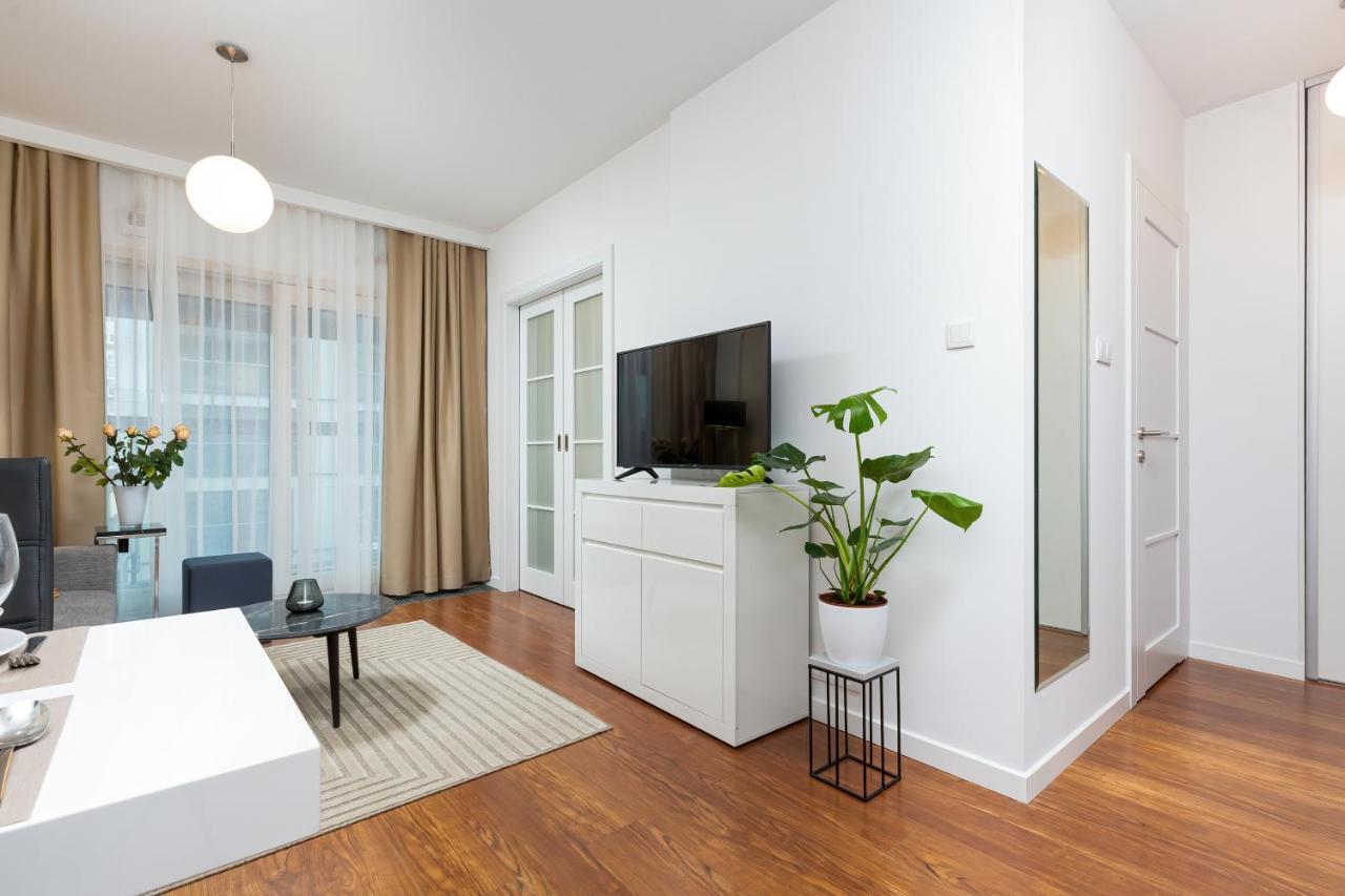 Royal City Center Mennica Residence By Noclegi Renters วอร์ซอ ภายนอก รูปภาพ