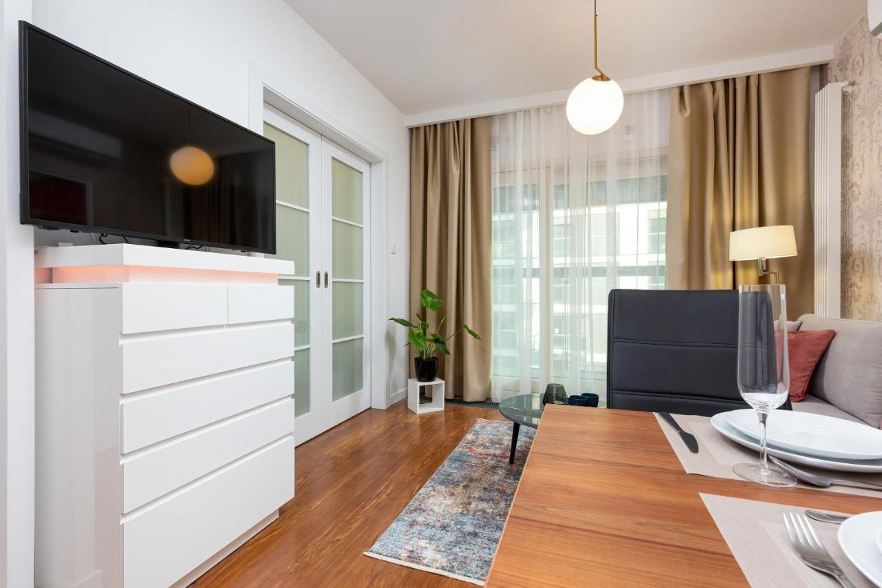 Royal City Center Mennica Residence By Noclegi Renters วอร์ซอ ภายนอก รูปภาพ