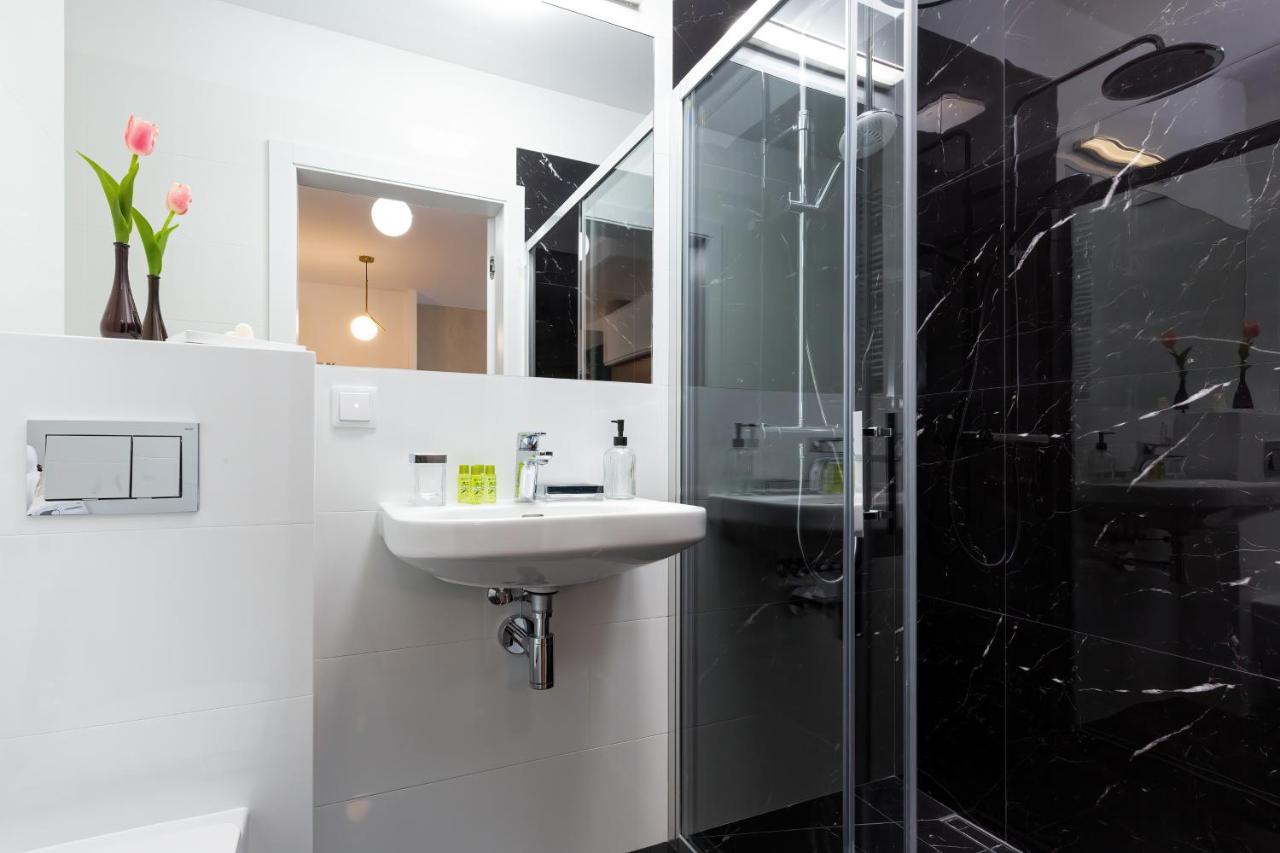 Royal City Center Mennica Residence By Noclegi Renters วอร์ซอ ภายนอก รูปภาพ