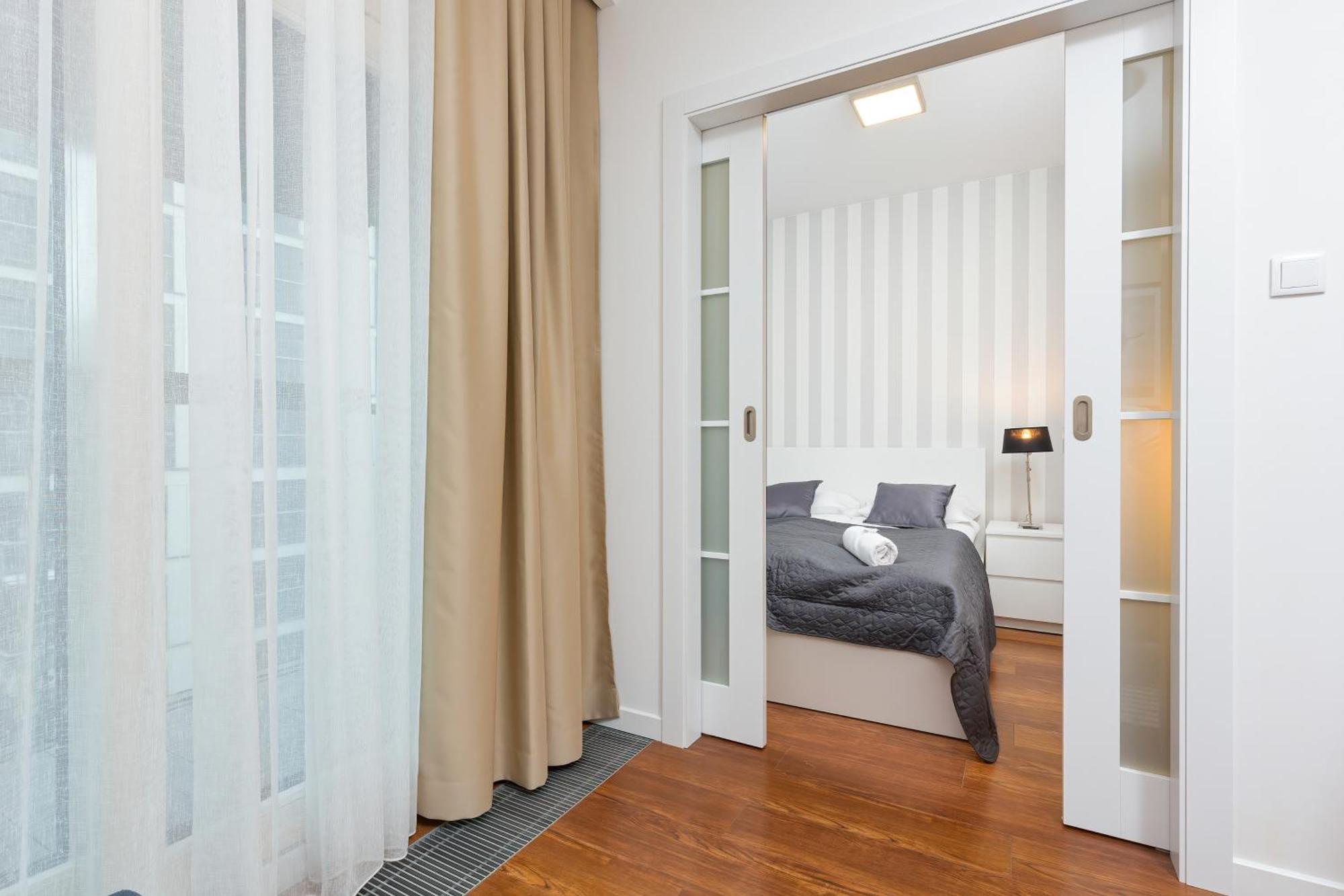 Royal City Center Mennica Residence By Noclegi Renters วอร์ซอ ภายนอก รูปภาพ