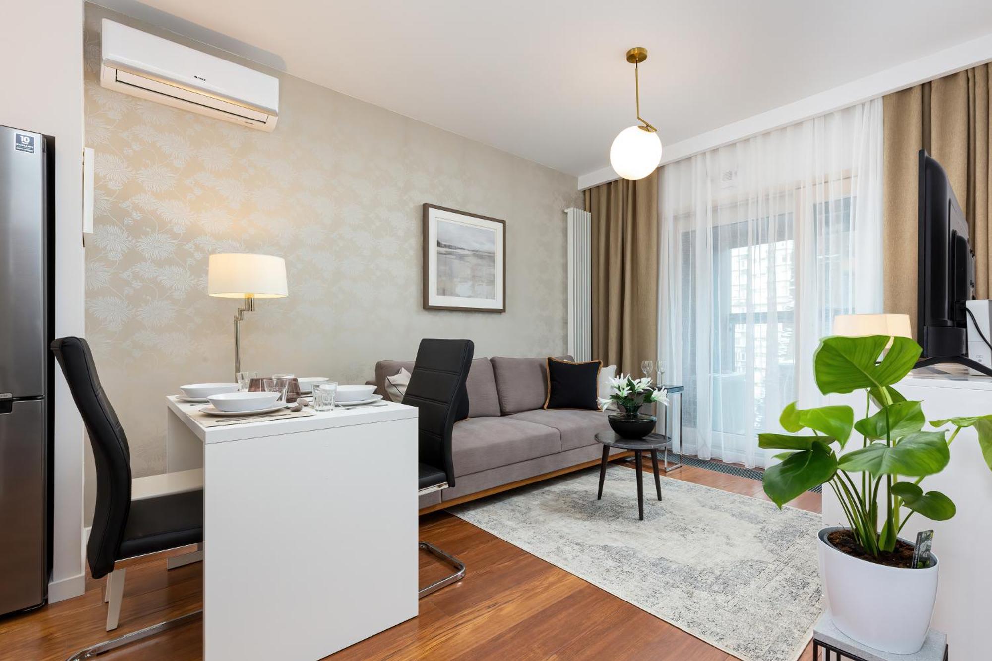 Royal City Center Mennica Residence By Noclegi Renters วอร์ซอ ภายนอก รูปภาพ