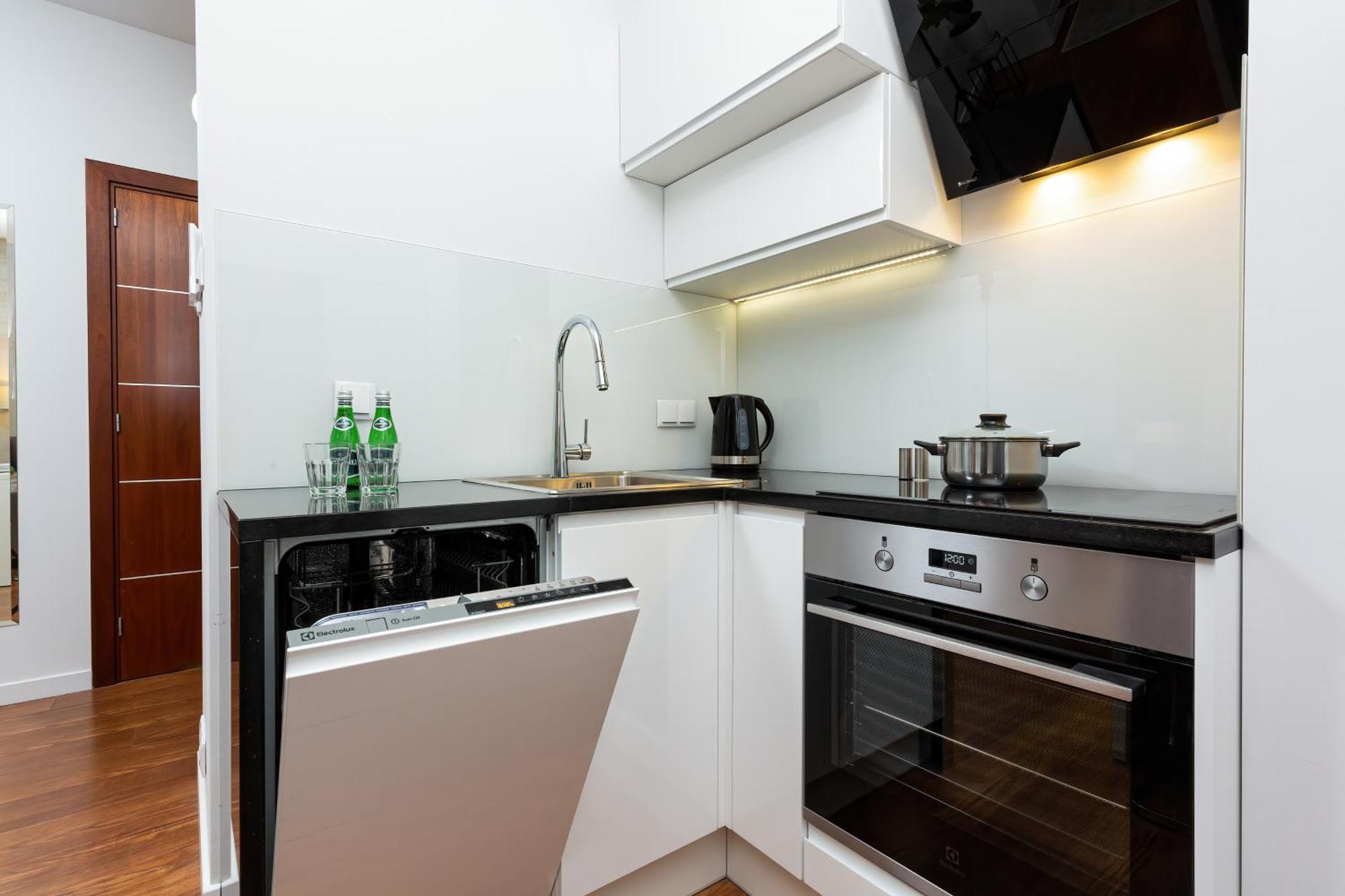 Royal City Center Mennica Residence By Noclegi Renters วอร์ซอ ภายนอก รูปภาพ
